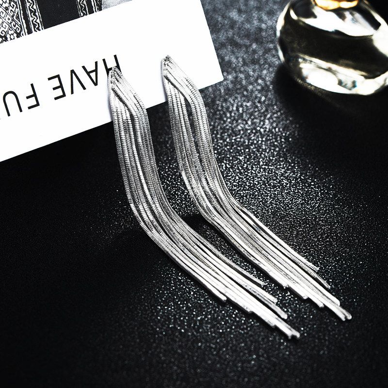 

Silver Needle Tassel Earrings European and American Stars Ear Cuff with Cushion Pad - White Gold Tone