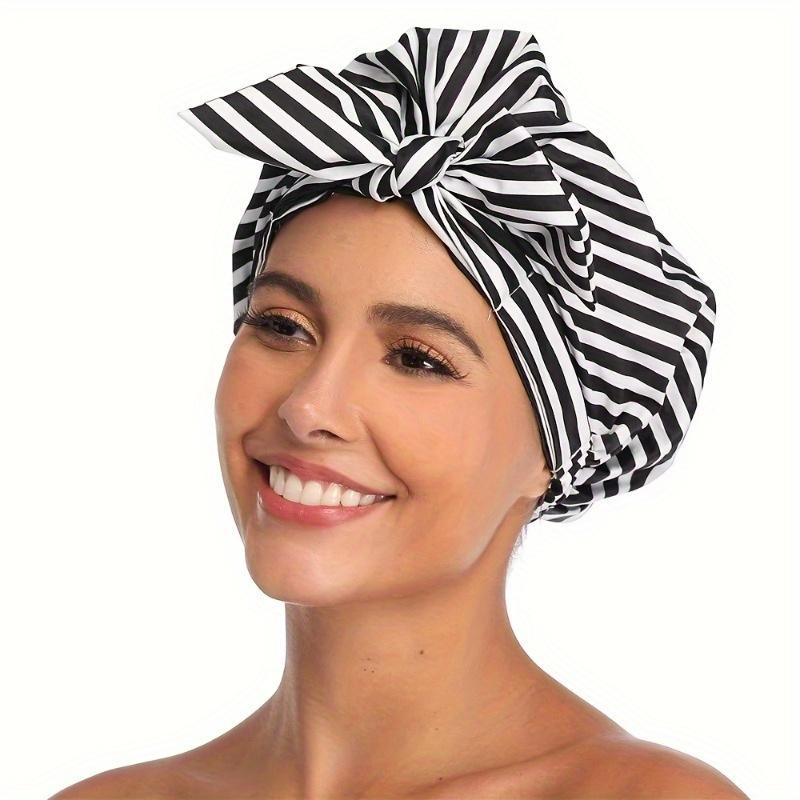 Un Pezzo di Cuffia da Doccia per Donna, Caratterizzata da un Design a Strisce Bianche e Nere, Regolabile e Adatta ai Capelli Lunghi, Riutilizzabile