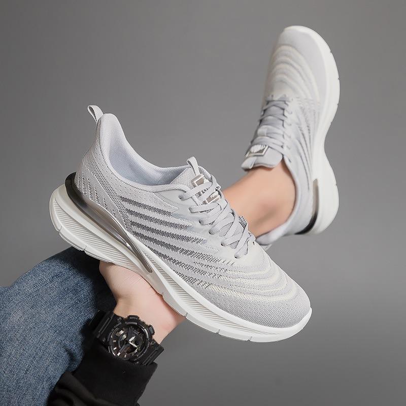 New Breathable Sports Shoes, Running Shoes, Thick-soled Casual Shoes