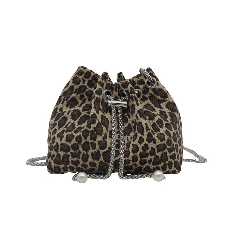 Módní kabelky pro ženy Nová móda Módní kabelky přes rameno pro ženy Ins Francouzské univerzální kabelky přes rameno s řetízkem pro ženy