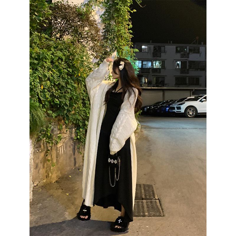 Conjunto de Cárdigan de Punto de Manga Acampanada y Vestido para Mujer de Tallas Grandes