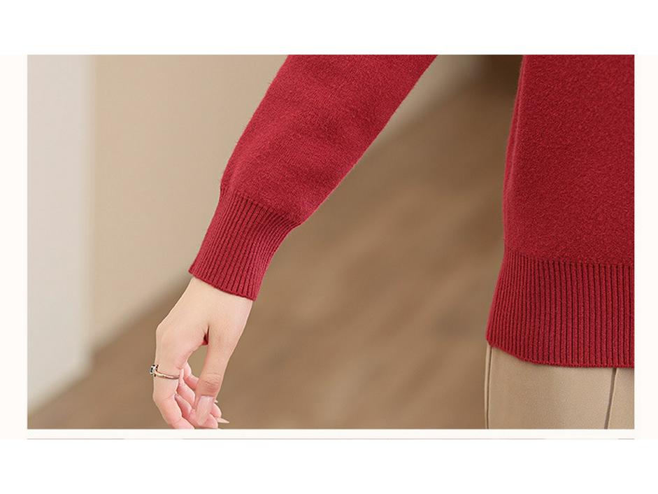 Middle-aged Women's Plus Velvet Knitted Sweater - Winter Base Shirt for Autumn & Winter