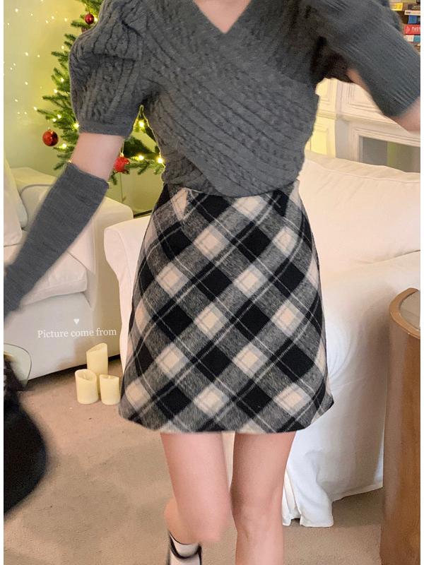 Women's High-Waisted A-Line Plaid Wool Skirt - Autumn 2024 Korean Style, Plus Size