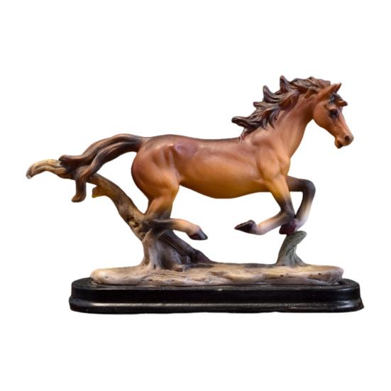 Realistic Horse Figurine Handcrafted Pony Resin Statue Simulated Farm Animal Sculpture Home Office Desktop Decoration Ornament
