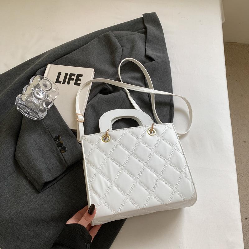 Einfache Raute bestickte Fadenhandtasche neu retro lässige Schulter Messenger Bag Handtasche Frau