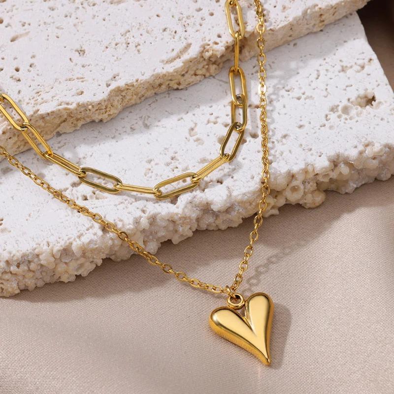 Hot-selling personalized multi-layer peach heart necklace creative love k gold pendant women's retro stainless steel collarbone chain