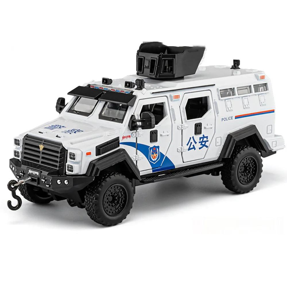 1:32 Sabertooth Armored Toys Cars Miniature Models Pull Back Armored Car Light Music Explosion Proof Vehicles Toddler Kids Gifts