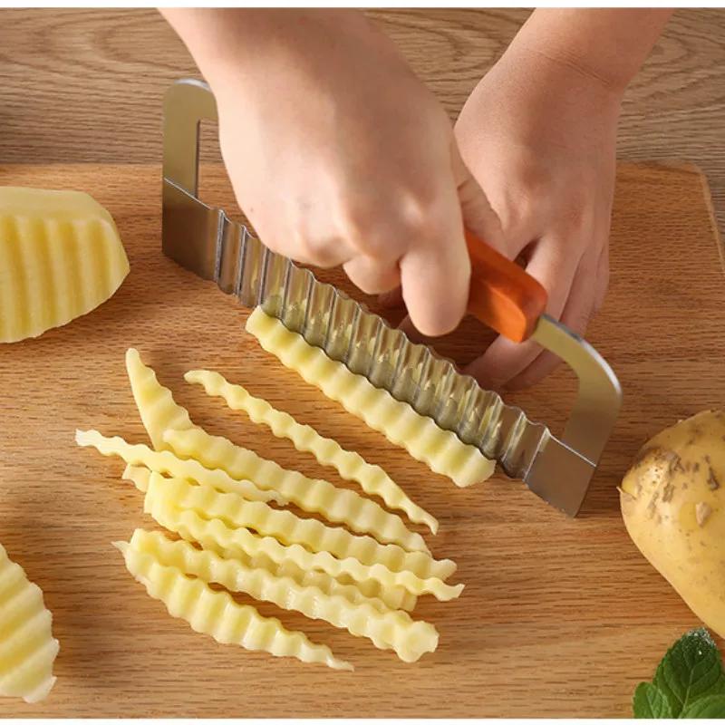 Stainless Steel Wave Knife Spike French Fries Cutter Creative Corrugated Noodle Knife Wooden Handle Potato Cutter