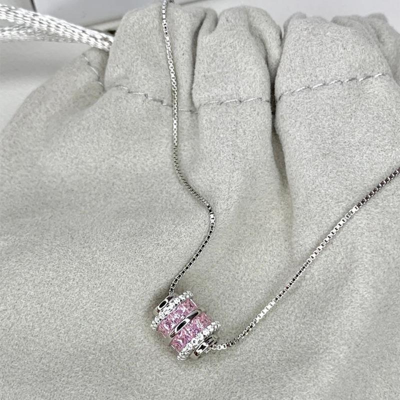 Pink Small Waist Necklace for Women, Ins Niche Design, Sweet and Light , Unique Minimalist Style, Zircon Pendant Collarbone Chain