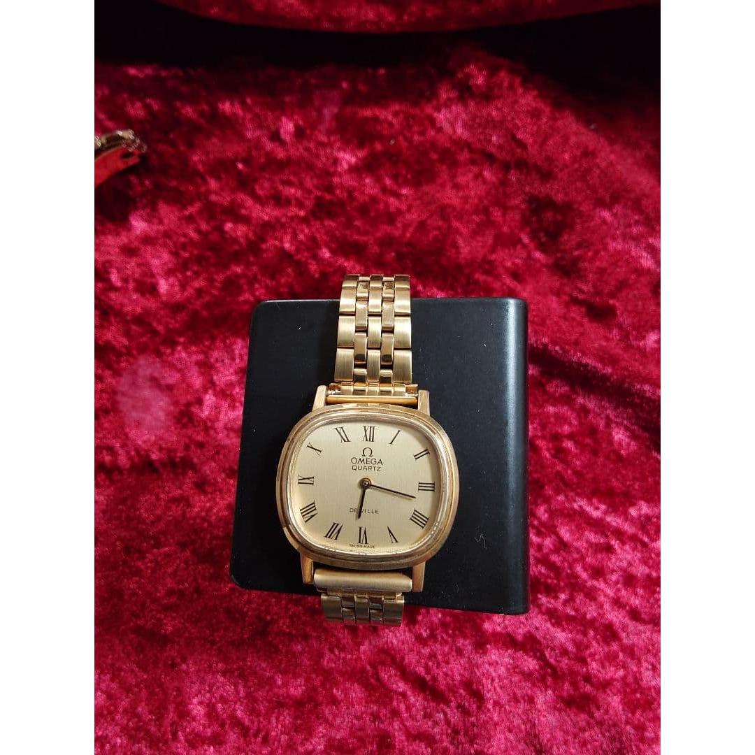 Б/у Рабочие женские часы OMEGA De Ville, заменена новая батарейка, только корпус