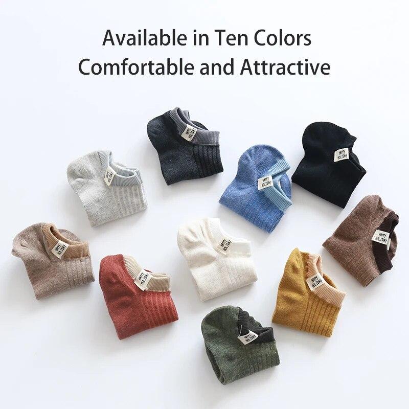 10 Pares de Meias Femininas para Primavera e Verão com Slogans de Letras Doces Fofas Modernas e Confortáveis Estilo College Etiqueta de Tecido