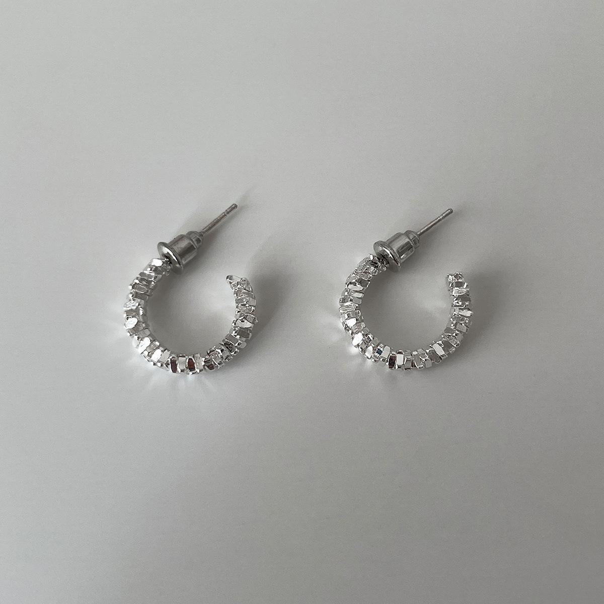 

Серебряные игольчатые простые серьги-кольца, женские уникальные дизайнерские серьги из сломанного серебра, изысканные модные серьги для осени и зимы 925 silver needle