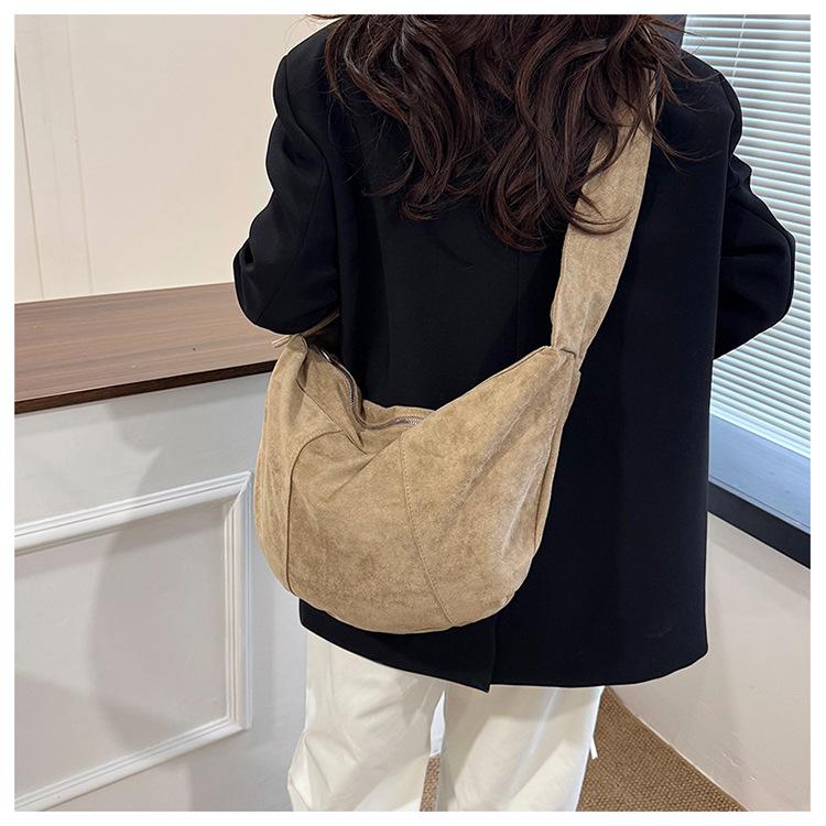 Korean Fashion Pleated One-Shoulder Tote: Versatile, Large Capacity Drawstring Dumpling Bag