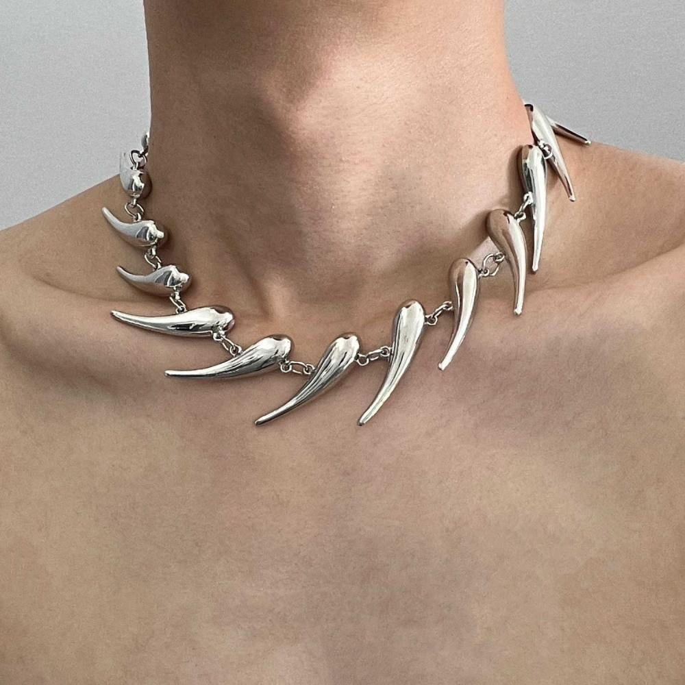 Punk Thorn Water Drop Necklace For Woman Man Trendy Hip Hop Clavicle Chain Choker New Y2k Kpop Couple  Gift
