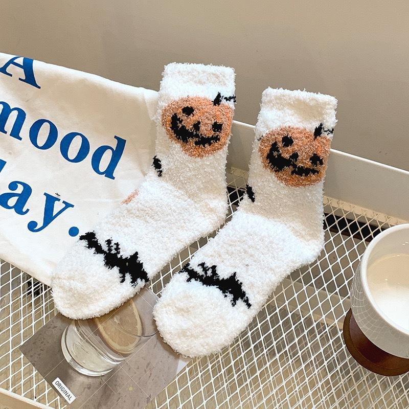 Halloween Coral Velvet Women's Socks Don't Shed Hair Cartoon Warm Middle Socks