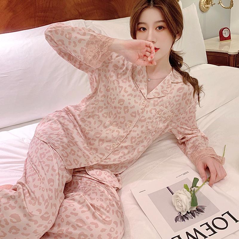 Spring And Summer Pajamas Women'S Cool Ice Silk Long-Sleeved Leopard Print High-End Lace Lace Loungewear Set