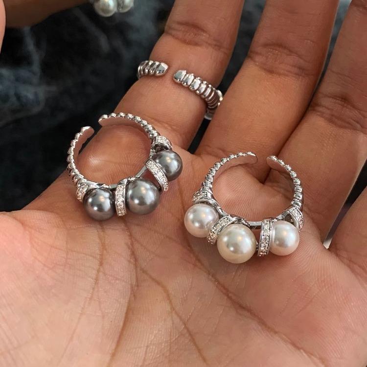 And Refined Beautiful Pearl Ring For Women Featuring Striking Geometric Shape Style And