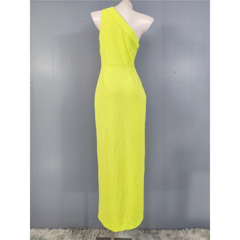 Foreign Trade Order R's Sexy Oblique Collar Chest Leakage Slim Fit Slimming Personality White Fluorescent Beautiful Elegant Royal Sister Dress