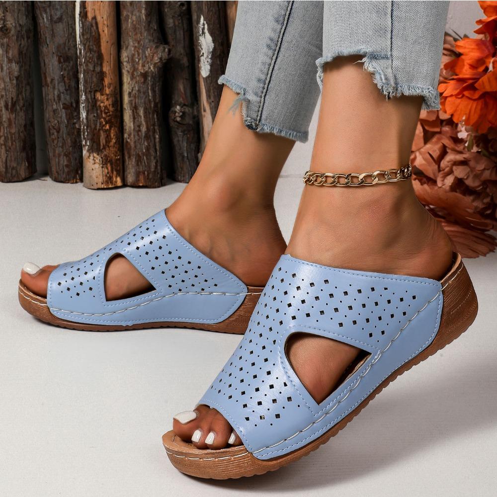 Fashion 2025 New Hollow Roman Sandals for Women Summer Open Toe Wedge Heel Beach Slippers Leisure High Heel Sandals Sandals