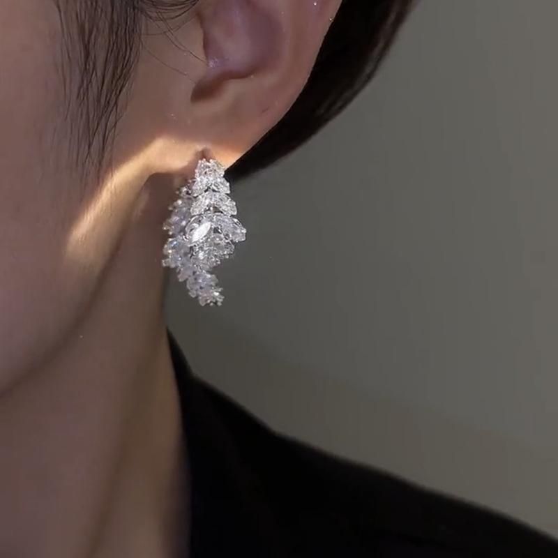 Cercei Exquiși Zircon de Înaltă Calitate cu Frunză de Grâu, Argint S925, Studs Versatili