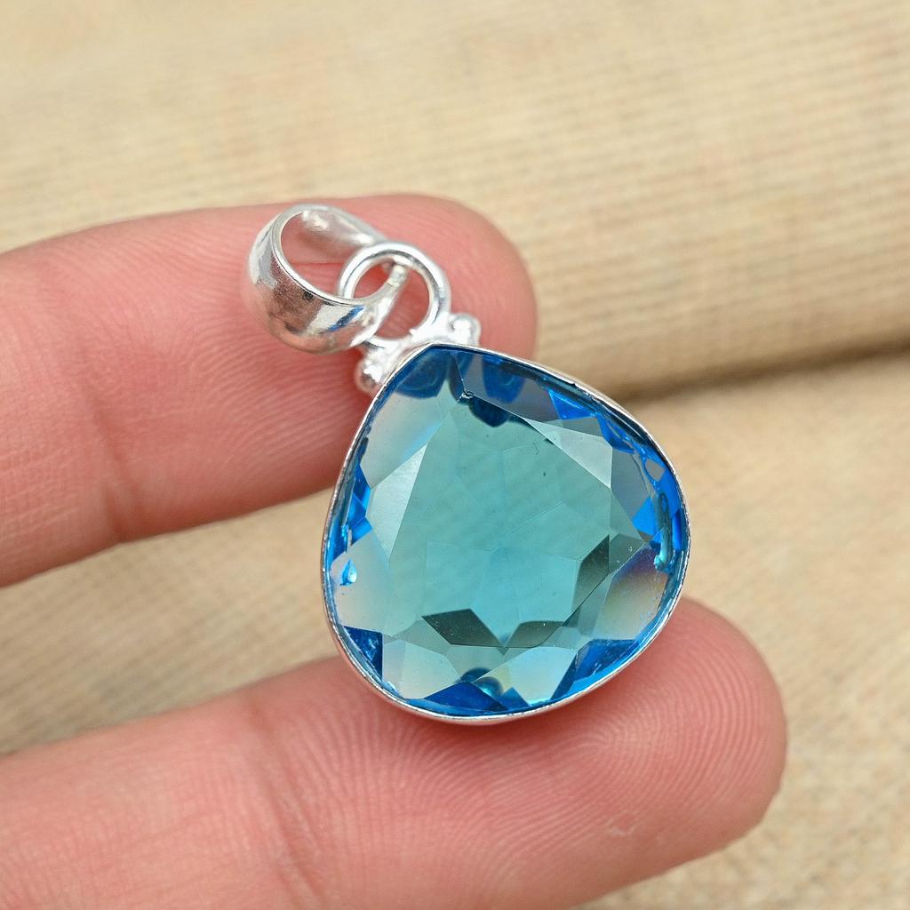 Blå Topaz Ädelsten Smycken 925 Sterling Silver Handgjorda underbara hänge för henne