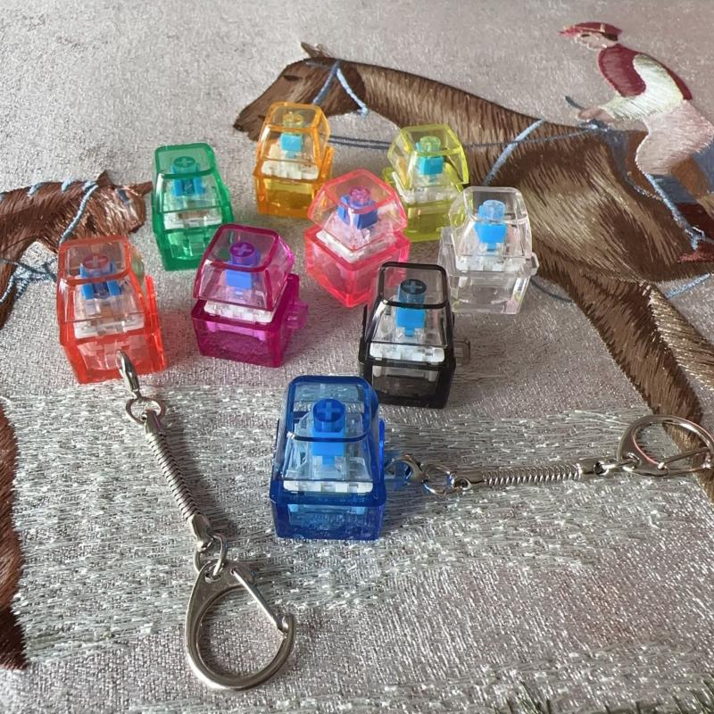 Led Keyboard Key Chain Toy Stress Relief Diy Button Finger Keyboard Caps Toy Small Gifts Small Gadgets Keychains