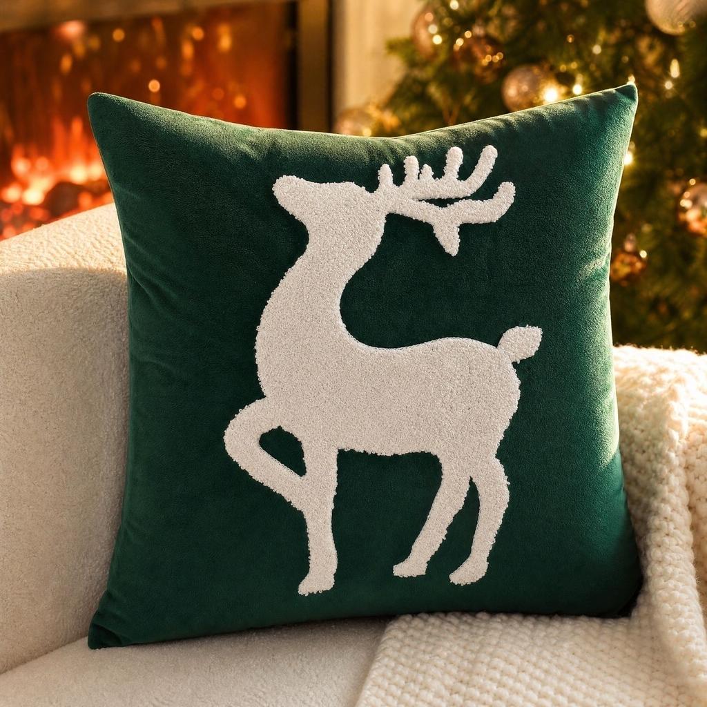 18*18 Inches Christmas Velvet Throw Cover with Embroidered Deer, Decorative Cushion Cover for Couch Sofa Bedroom (Cover )