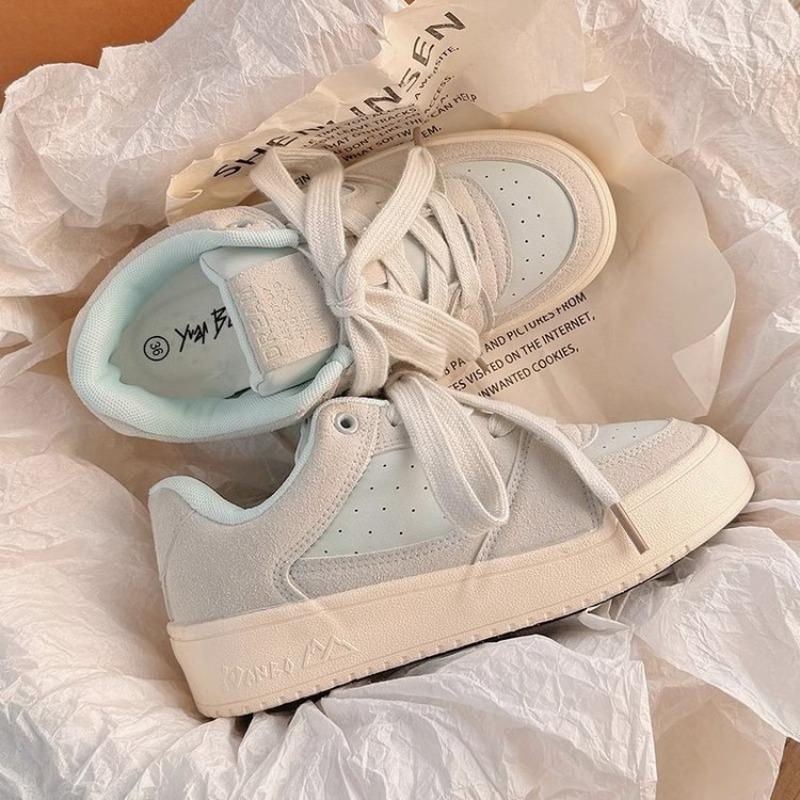 Niche leather board shoes women's new autumn bread shoes versatile student platform casual white shoes tide