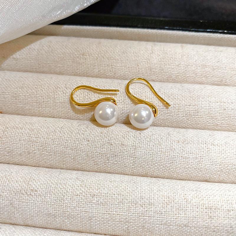 Zircon pearl simple earrings simple versatile retro Internet celebrity earrings fashion design earrings