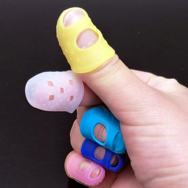 5PCS/Set Silicone Thimbles M/L/XL Size Available Hollowed Out Breathable Finger Picks Protector DIY Props Sewing Accessories ZYF