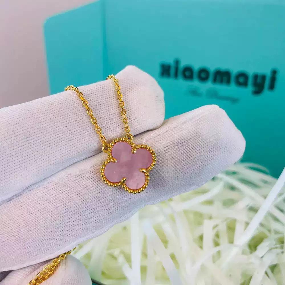 High-quality Four-leaf Clover Necklace 18K Natural Mother-of-pearl Rose Stone Light Luxury Necklace for Girlfriend