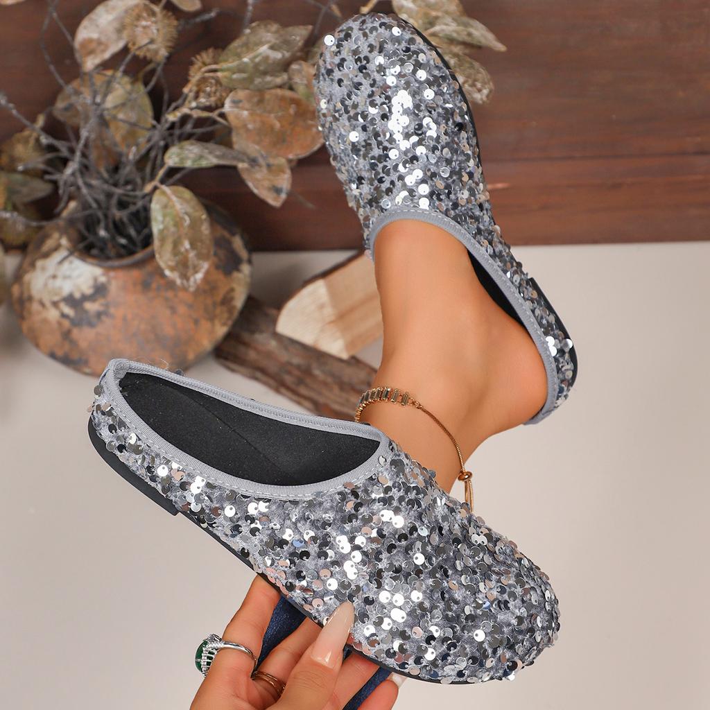 Fashion Women Slippers Plus Size Closed Toe Slippers Ladies Outdoor Casual Shoes Women Round Toe Bling Flat Sandals Home Slides Women