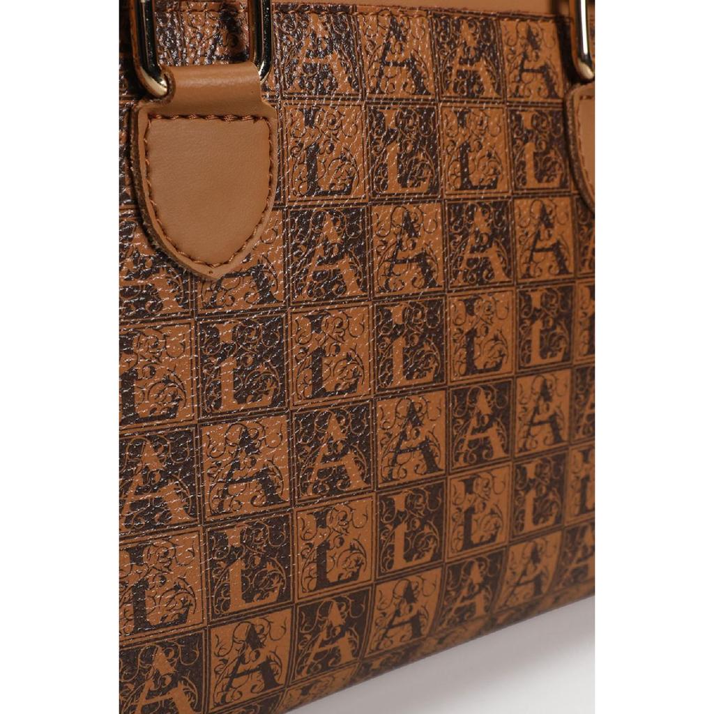 Paton Woman Hand And Shoulder Bag