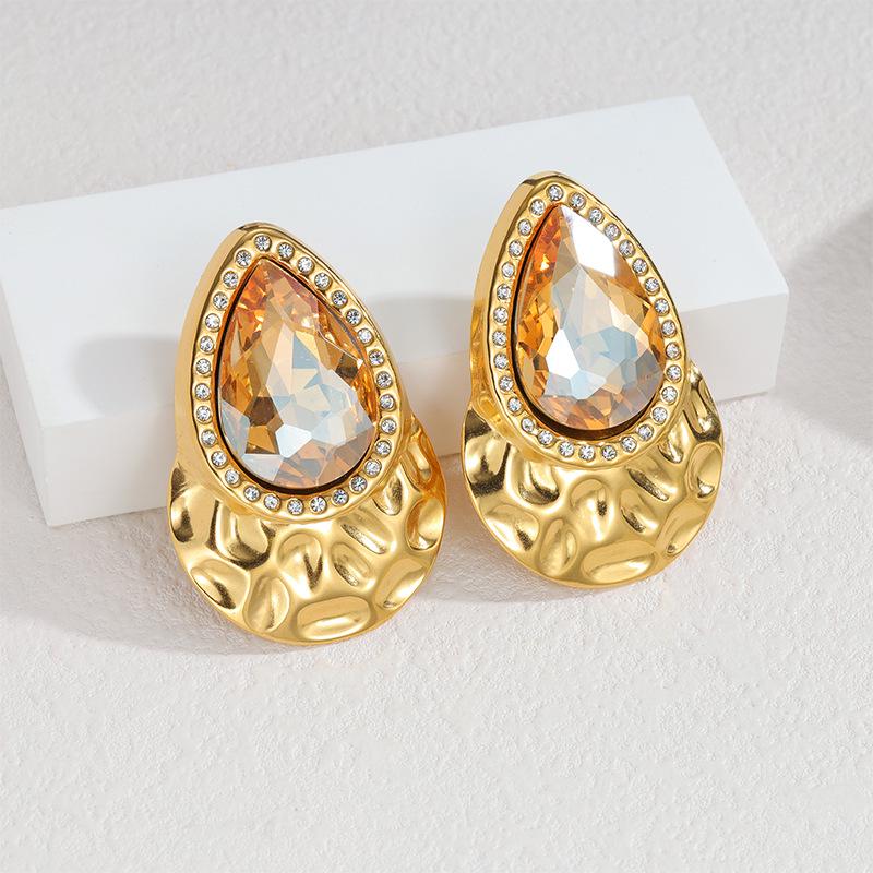 18k Gold Teardrop Zircon Earrings: French Retro and Luxurious Women s Jewelry with a Niche Design.
