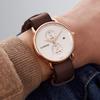 SURVAN Herren-Analog-Quarz-Uhr Weißes Zifferblatt Kastanienbraunes Echtes Lederarmband Saphirglas 50M Wasserdicht