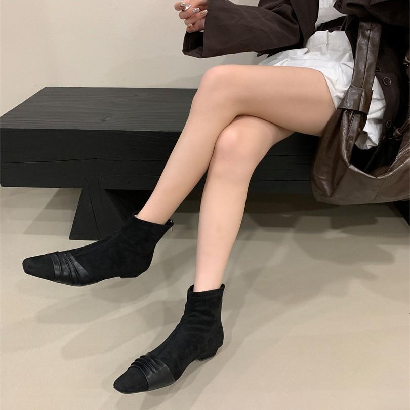 2025 autumn and winter new pointed thin heel high heel temperament thin French fashion sexy beauty female Internet celebrity short boots