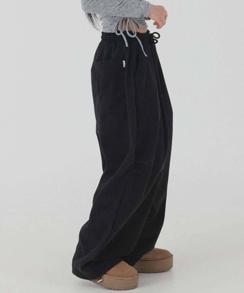 PIANER Corduroy Bonded Wide Parachute Pants (Black)