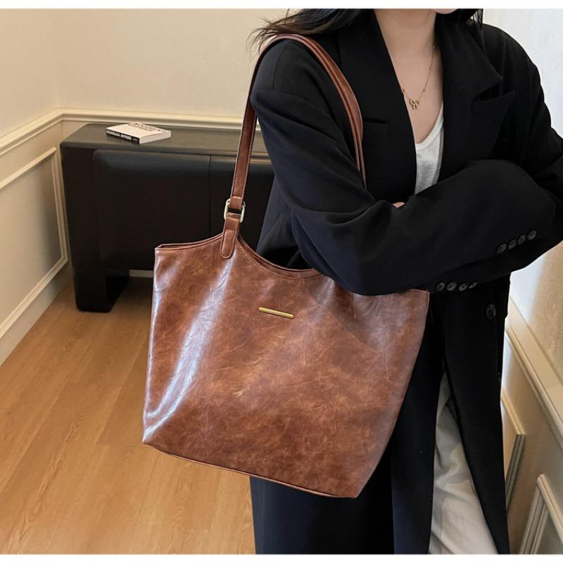 Large-capacity Bag Women's Autumn and Winter Versatile New Simple Shoulder Bag Retro Casual Commuter Tote Bag