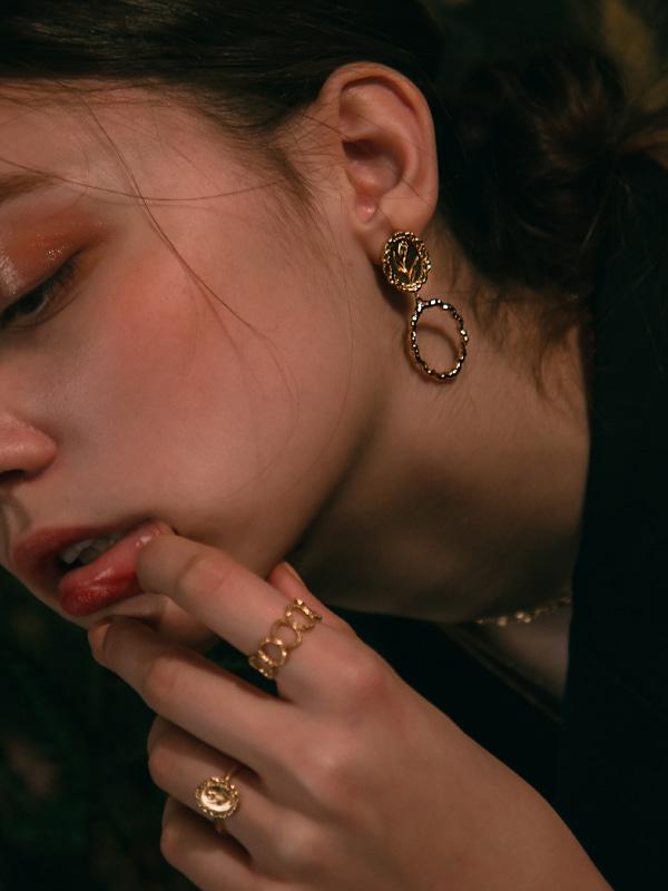 Fiore Tulip Frame Drop Earrings