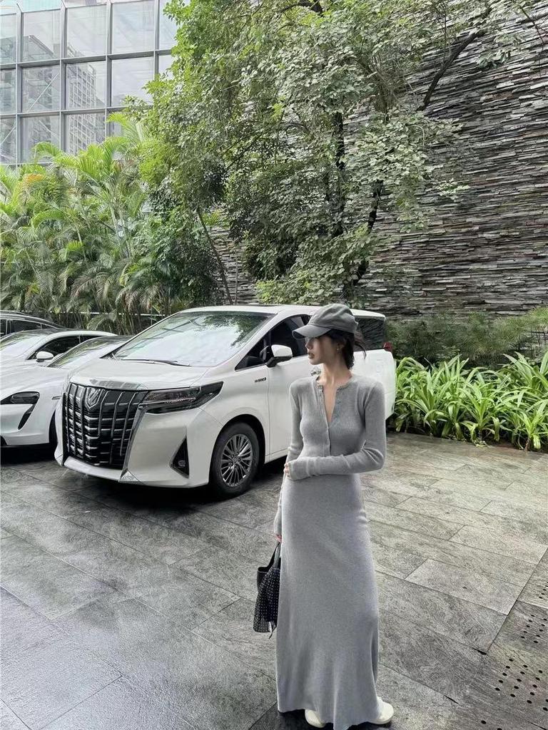 Rochie Tricotată Galbenă Stil Coreean Slim-Fit cu Mâneci Lungi - Rochie Lungă Casual de Toamnă pentru Femei, Cambrată în Talie, Muldând Șoldurile