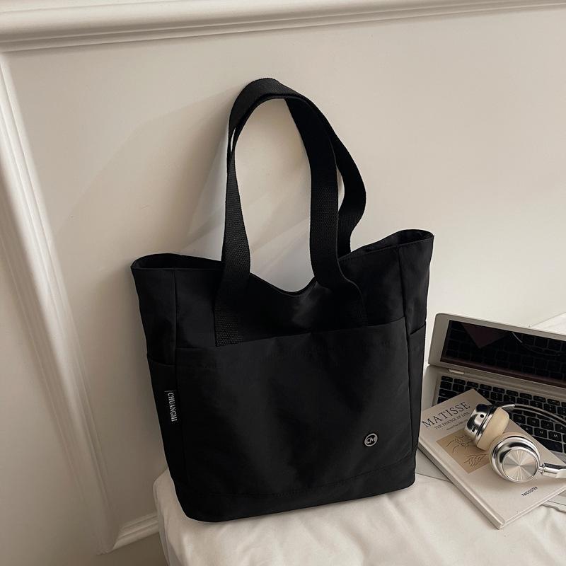 Large Capacity Shoulder Bag Winter New Fashion Bag Student Bag Simple Casual Handbag