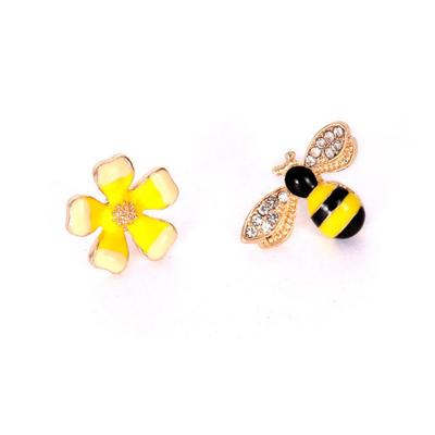 European & American Asymmetrical Floral Bee Earrings - Attracts Bees & Butterflies