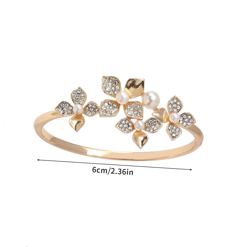 Korean Micro-Paved Rhinestone Flower Bracelet - Elegant Women's Light Luxury Design