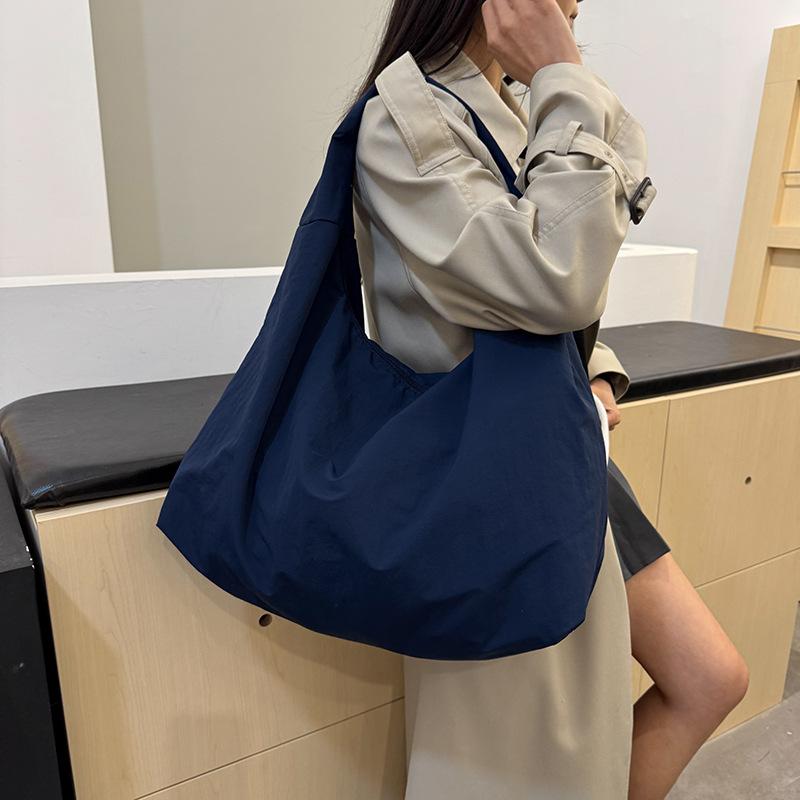 Slack cloth bag bag women's new autumn large-capacity leisure shoulder bag commuter tote bag