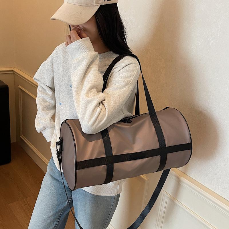 Short-distance Outdoor Large-capacity Travel Bag Dry and Wet Separation Fitness Sports Bag Portable Lightweight Fashion Training Storage Bag