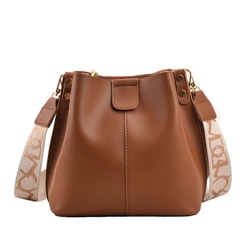 Large Capacity Bucket Bag Women's New Fashion Temperament Shoulder Messenger Bag