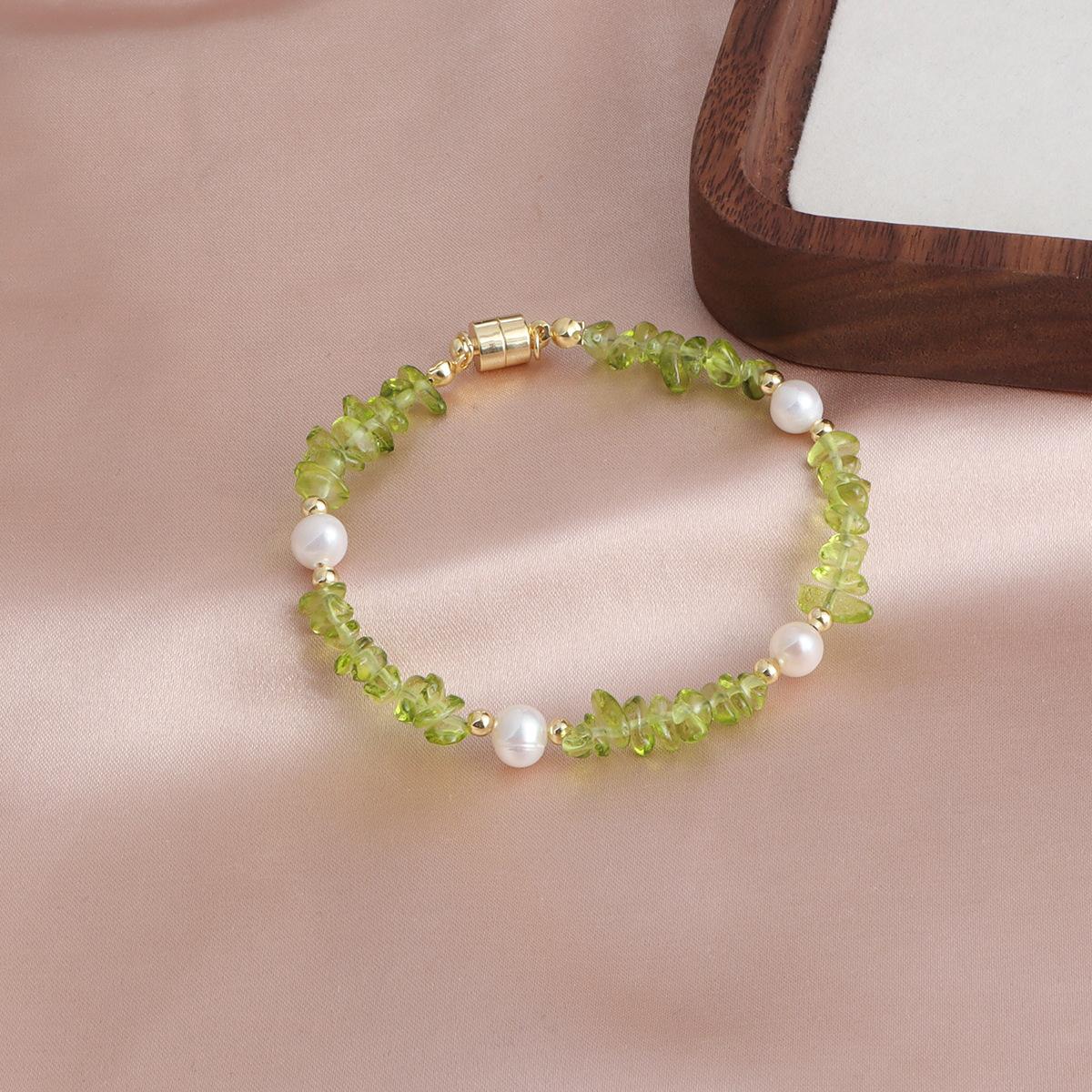 

European and American beach vacation wind olive green gravel splicing natural freshwater pearl bracelet casual natural fresh