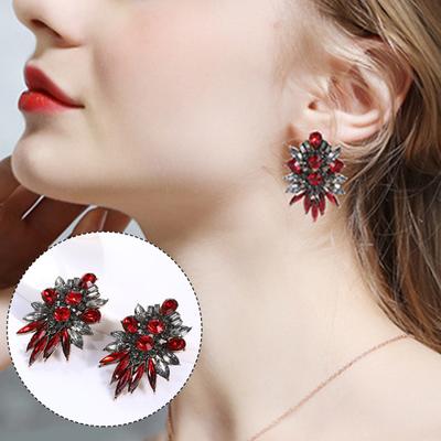 Kadın Abartılı Sahte Kristal Rhinestone Kulak Damızlık Küpe Takı