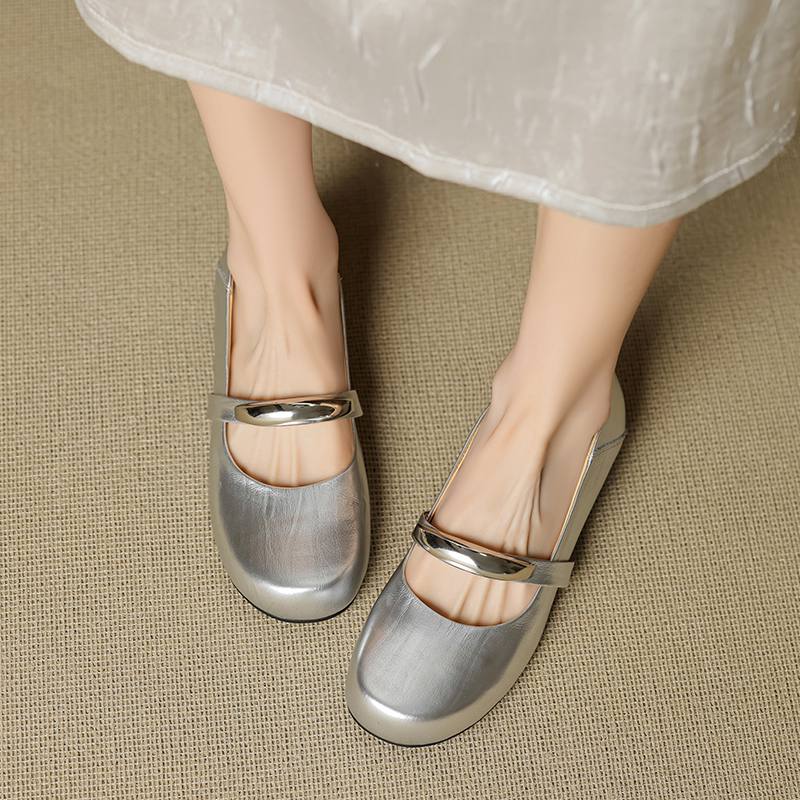 Krazing Pot Full Grain Leather Round Toe Size 40 Thick Low Heels Fashion Metal Decoration Autumn Pumps