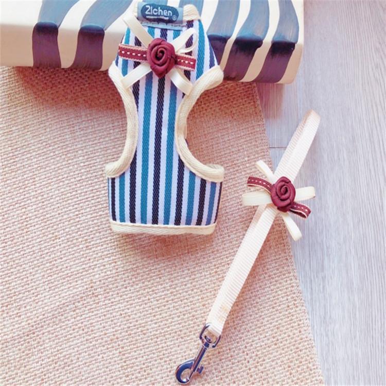Korean Striped Chest Harness Leash Set Metal Carabiner Leash Dog Leash Chest Harness Small and Medium Pet Products (as the picture,S)